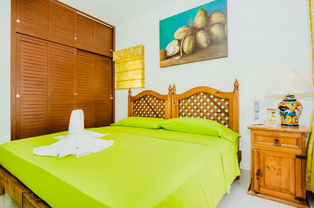 Dolce Vita Caribe Villas Playa del Carmen 3*,